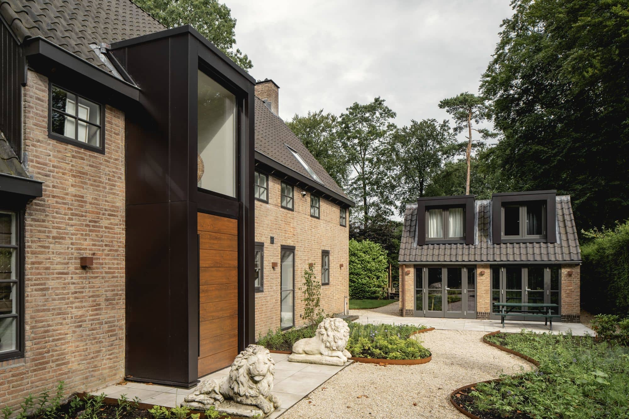 Verbouwing en verduurzaming hedendaagse villa